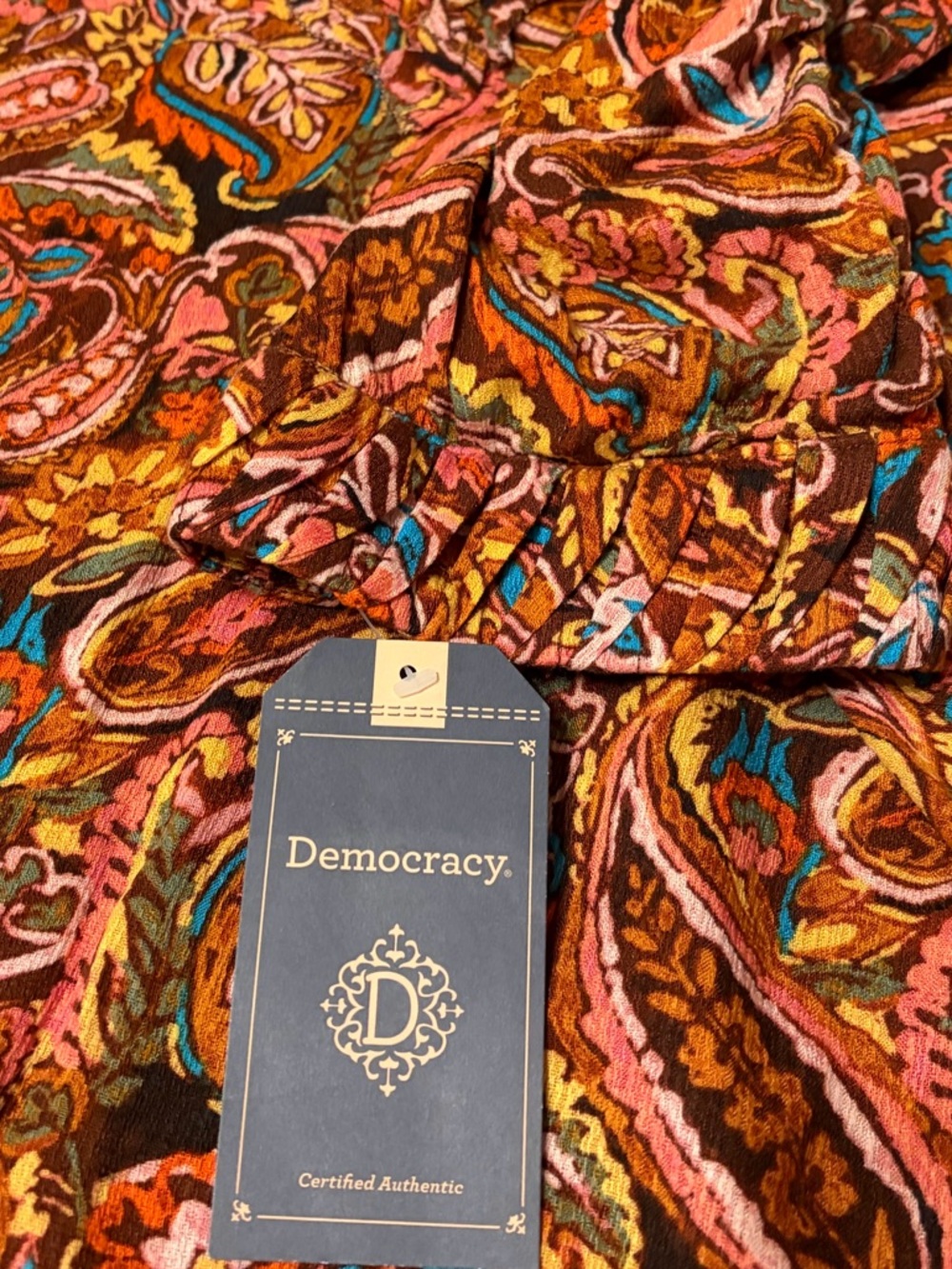 NWT Democracy Paisley V-Neck Boho Flowy Blouse 3/4 Sleeve Small - Picture 4 of 4
